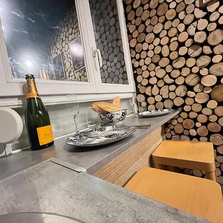 Jungle Jacuzzi Ambiance Tropicale 아파트 *