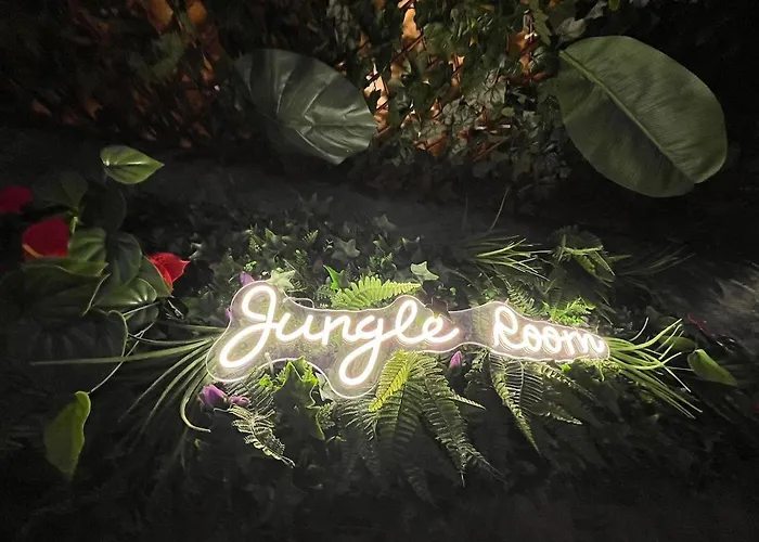 Apartment Jungle Jacuzzi Ambiance Tropicale