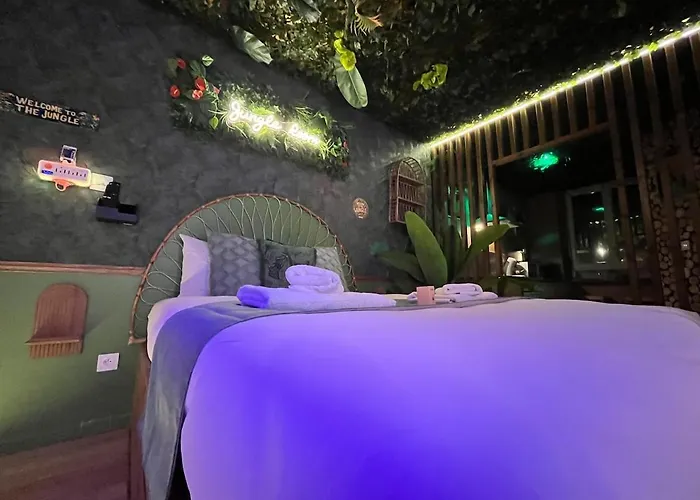 Jungle Jacuzzi Ambiance Tropicale Apartment *