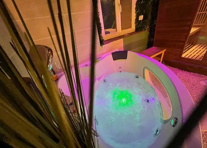 Apartment Jungle Jacuzzi Ambiance Tropicale *